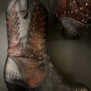 Gorgeous Dingo Western Boot